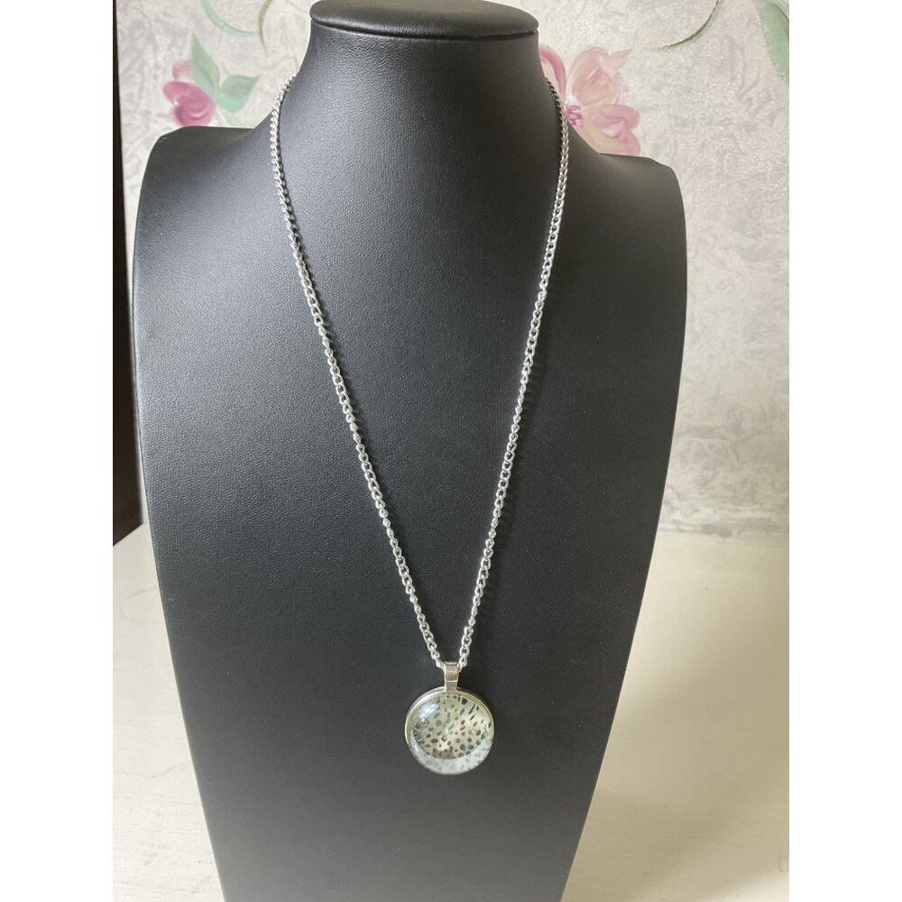 Silver Chain Necklace With Round Glass Pendant & Barrel Closure